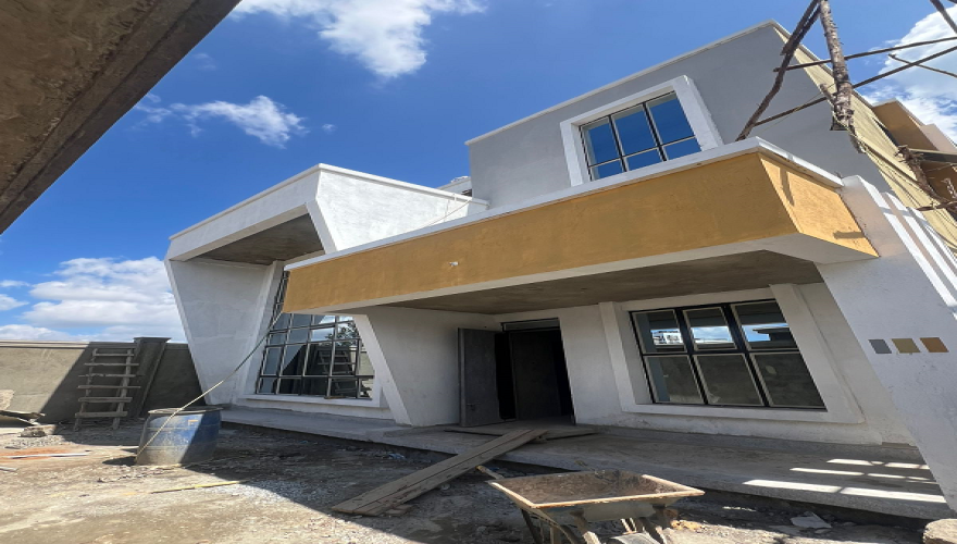 5 Bedroom Maisonette for Sale in Juj...