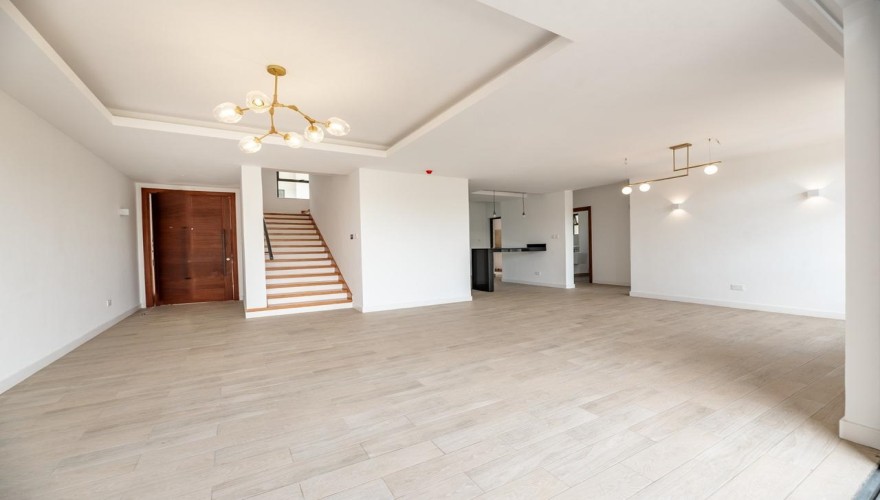 4bdrm Duplex in Rosylin, Parklands/H...