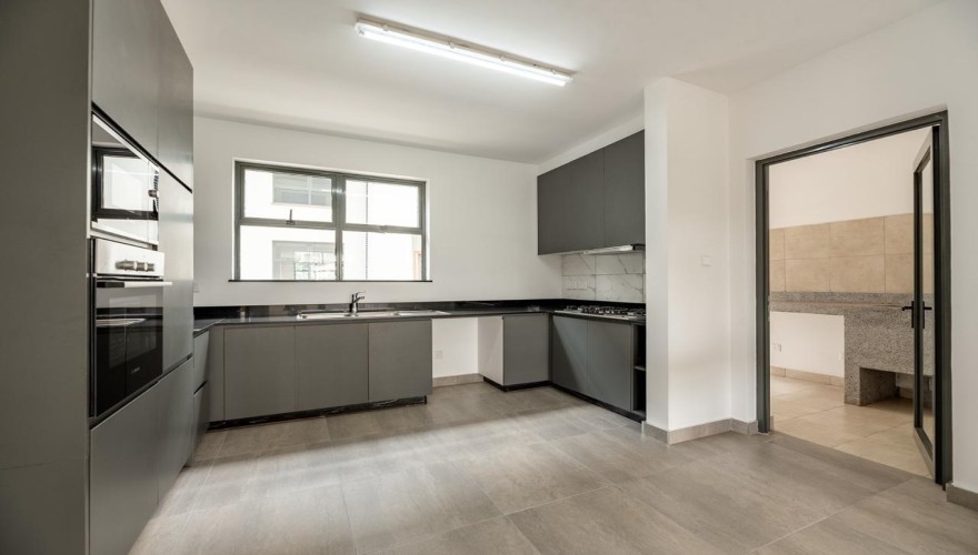 4bdrm Duplex in Rosylin, Parklands/H...
