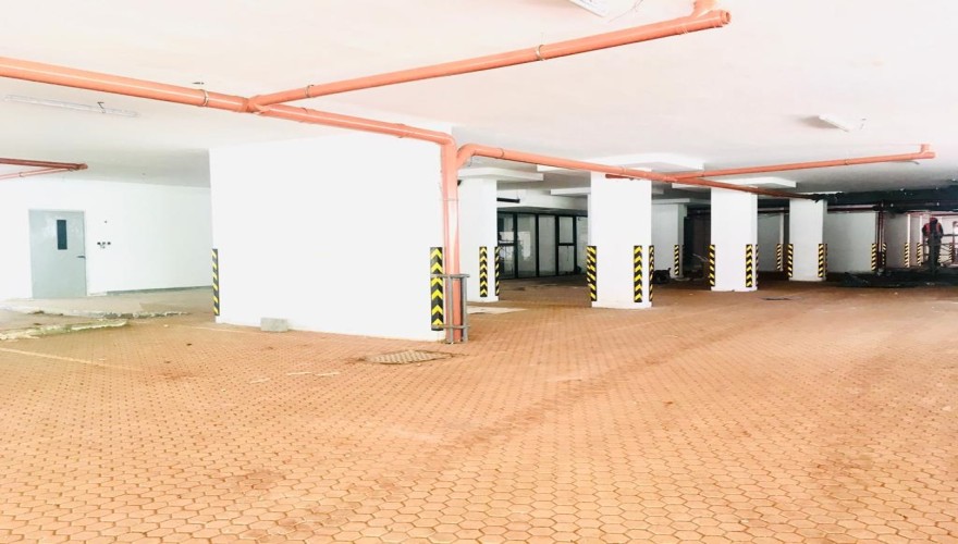 Riverbank - UN Approved Residences;...