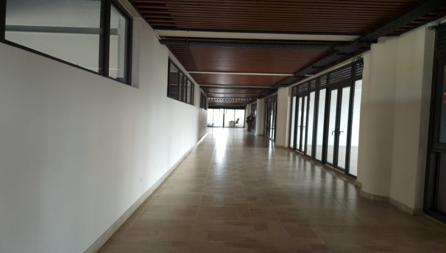 Business & Office Spaces to Let in R...