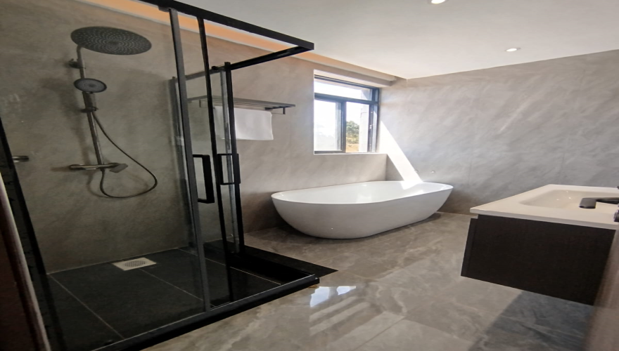 Royal Kikuyu Villas: Modern 5 Bedroo...