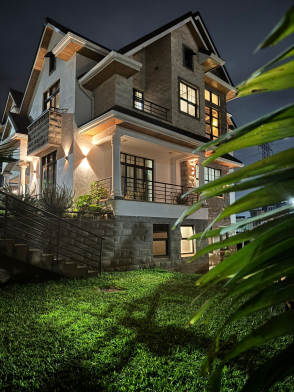 Luxurious 6 Bedroom Townhouse - Gated Community Ruiru (Membley)