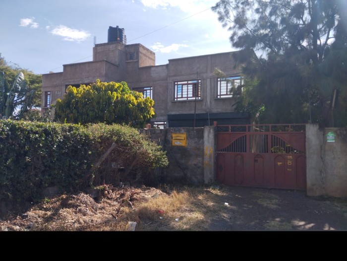 4 Bedroom + 2 Bedroom House House for Sale in Thika